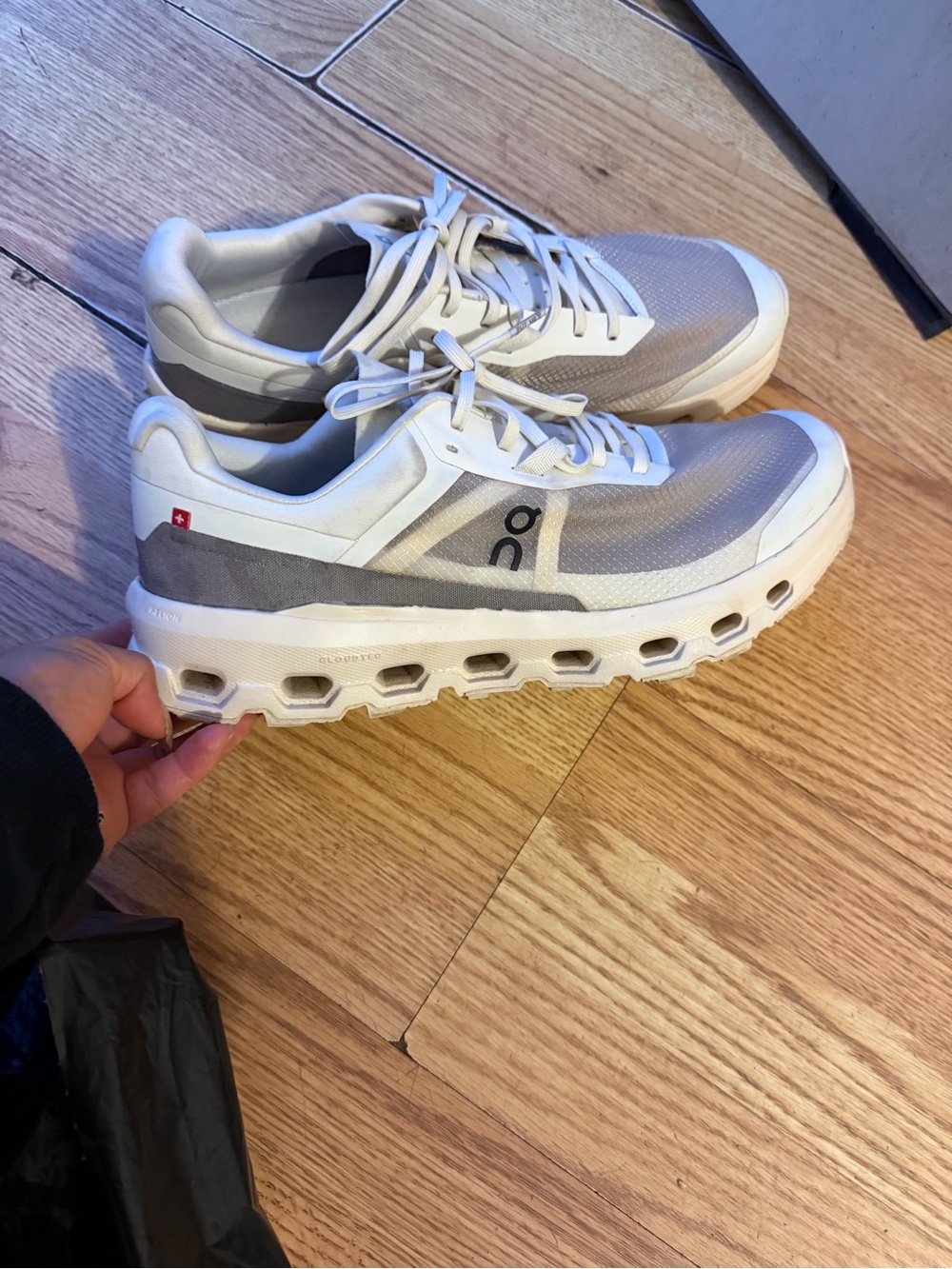 On Running Cloudvista 2 Men's Sneaker — cream/Desert Sz 11 - Picture 6 of 7